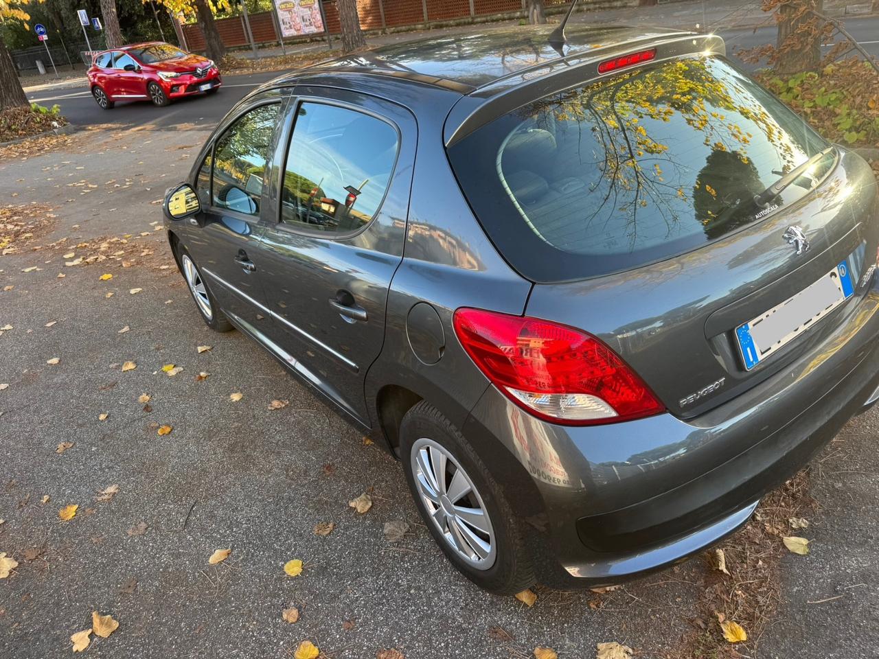 Peugeot 207 Plus 1.4 HDi 5p neopaten garanzia 12 mesi