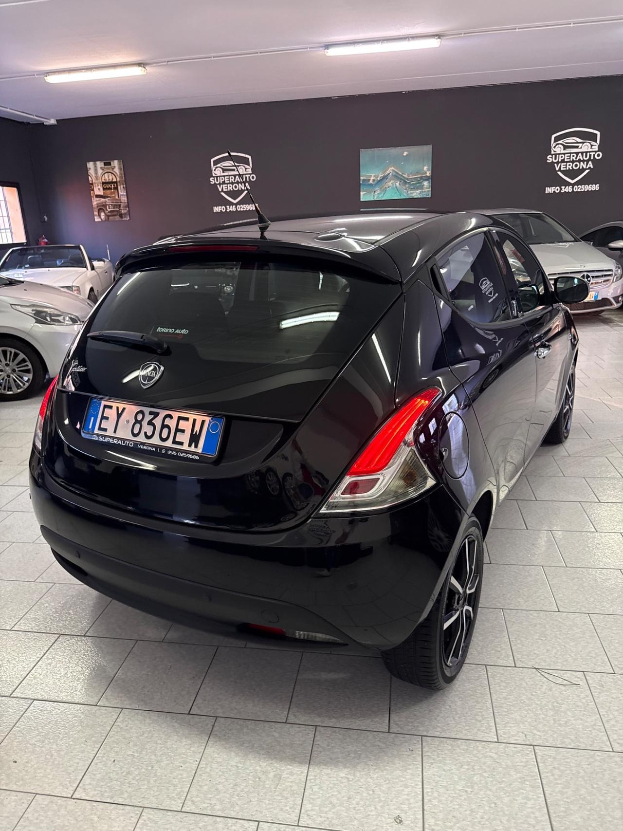 Lancia Ypsilon 1.3 MJT 16V 95 CV 5P SES ELLE