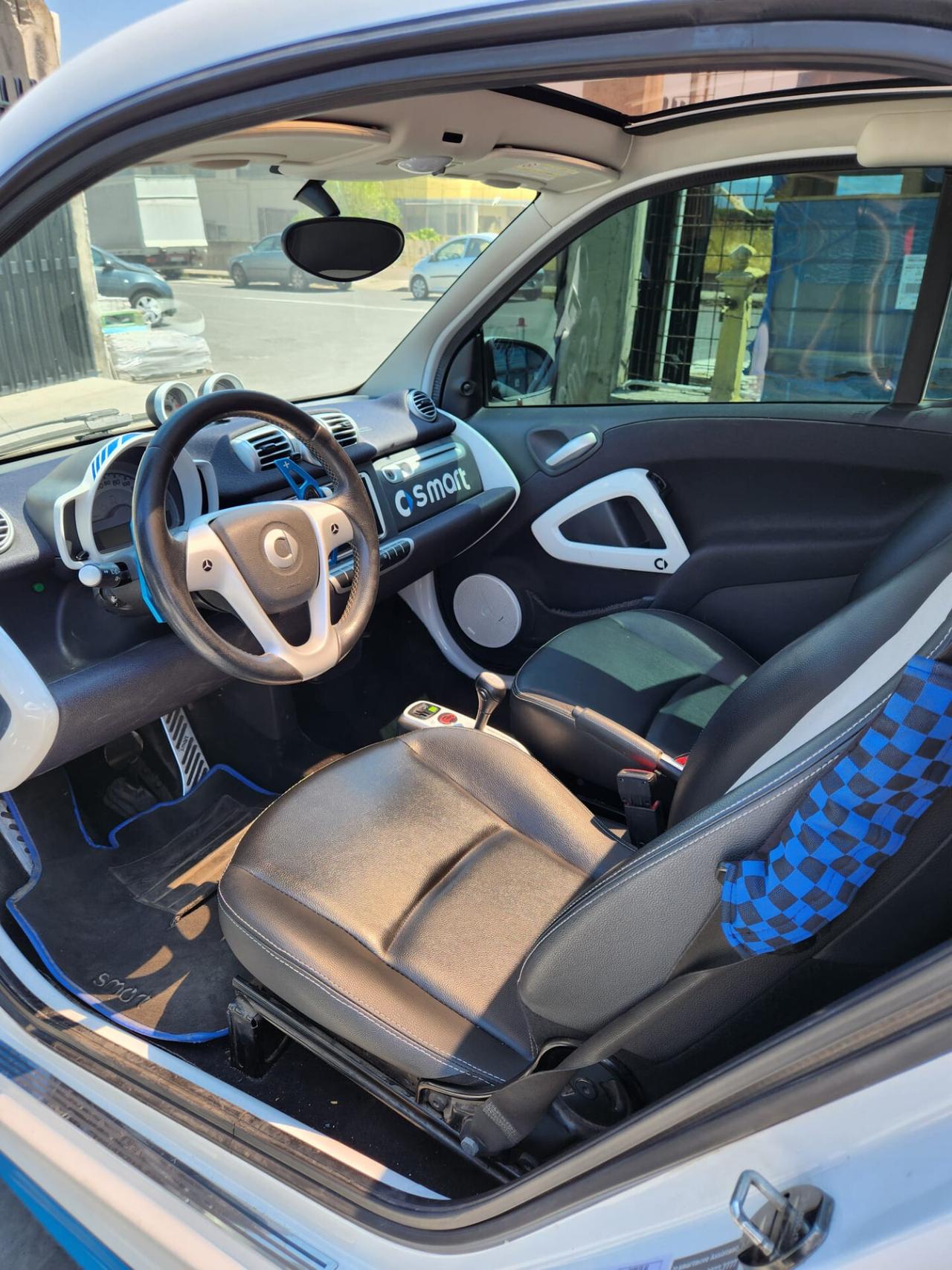 Smart ForTwo 1000 52 kW MHD coupé passion