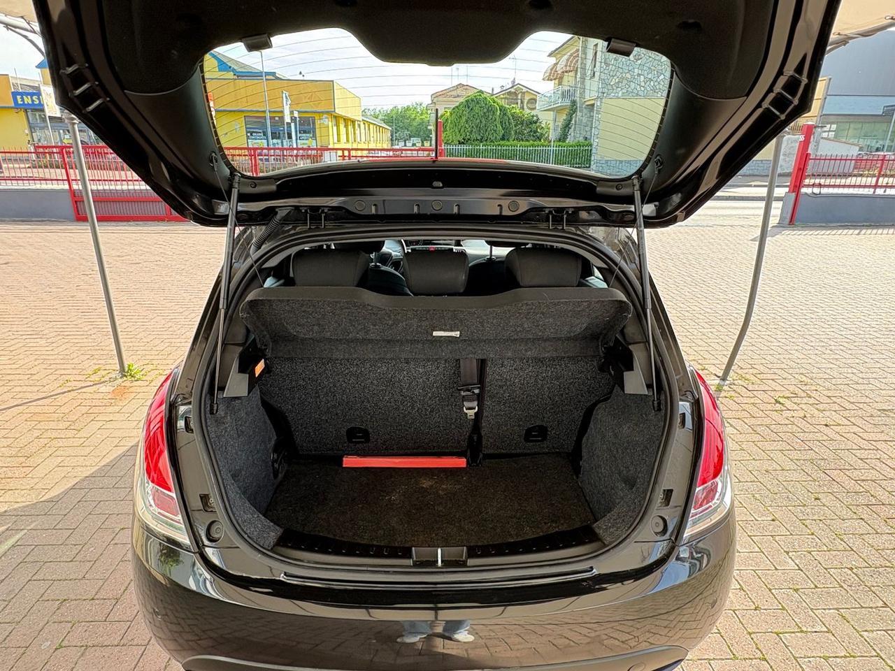 Lancia Ypsilon Black Noir 1.2 #10441