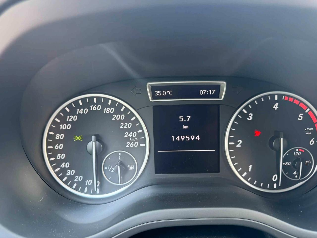 Mercedes-benz B 180 CDI BlueEFFICIENCY Executive