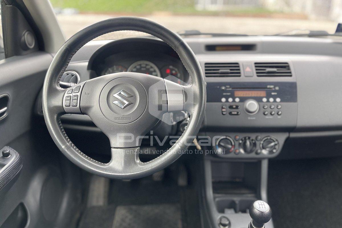 SUZUKI Swift 1.3 4x4 5p. GL