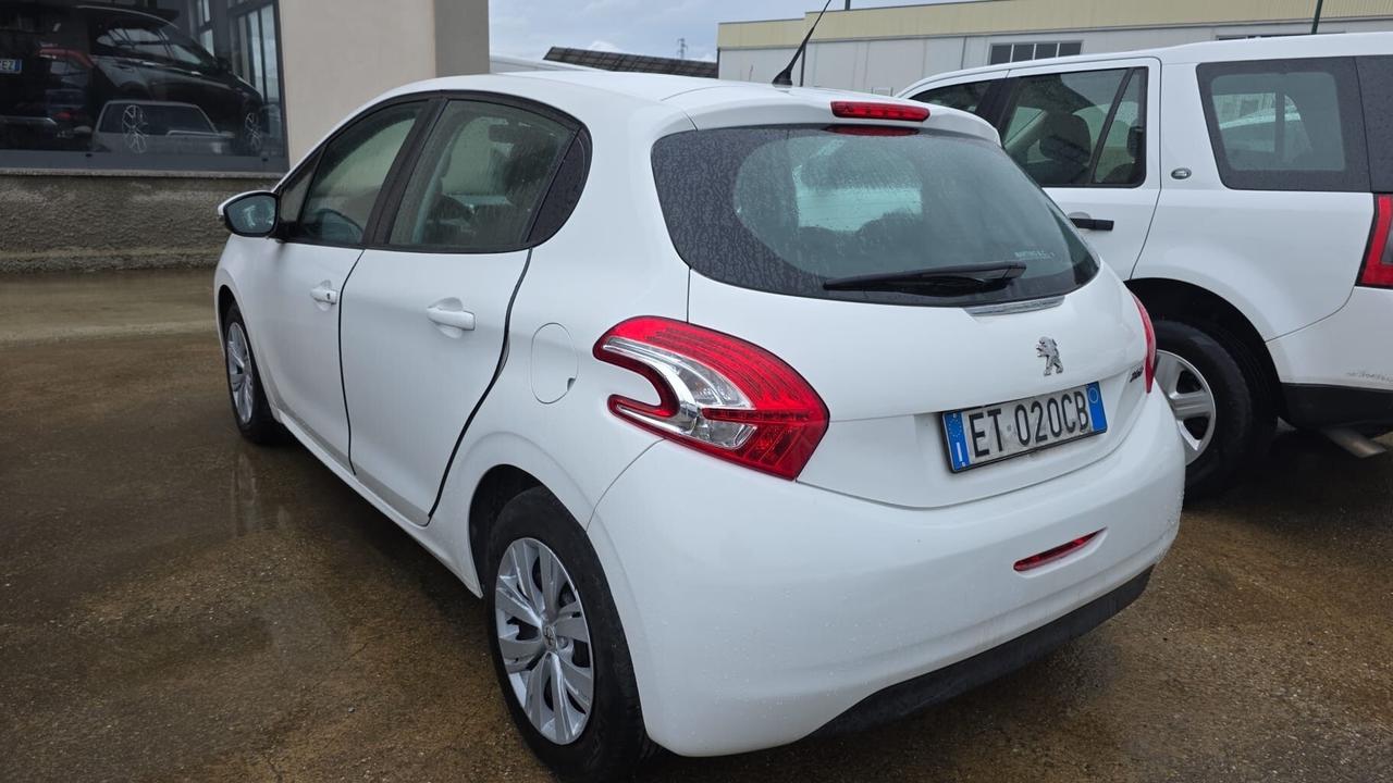 Peugeot 2008 1.2 VTi 82CV Access