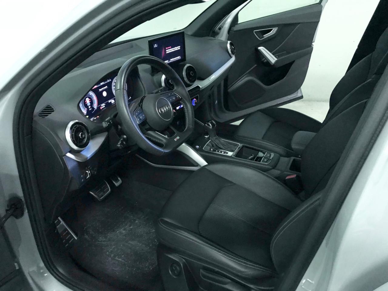 Audi Q2 35 TDI S tronic line Edition