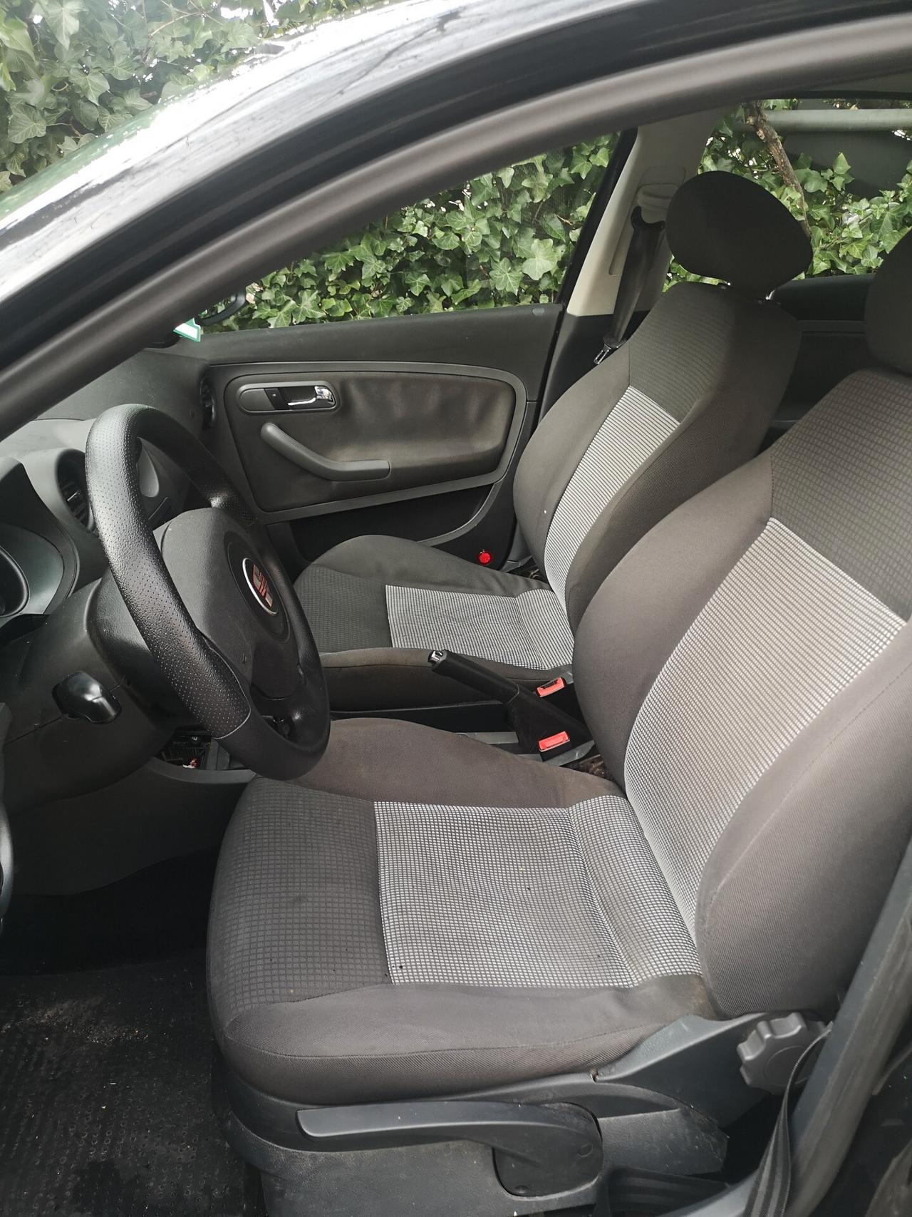 Seat Ibiza 1.2 12V 70CV - Garanzia 12 Mesi