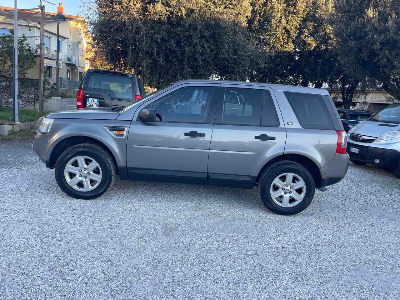LAND ROVER FREELANDER - GANCIO TRAINO