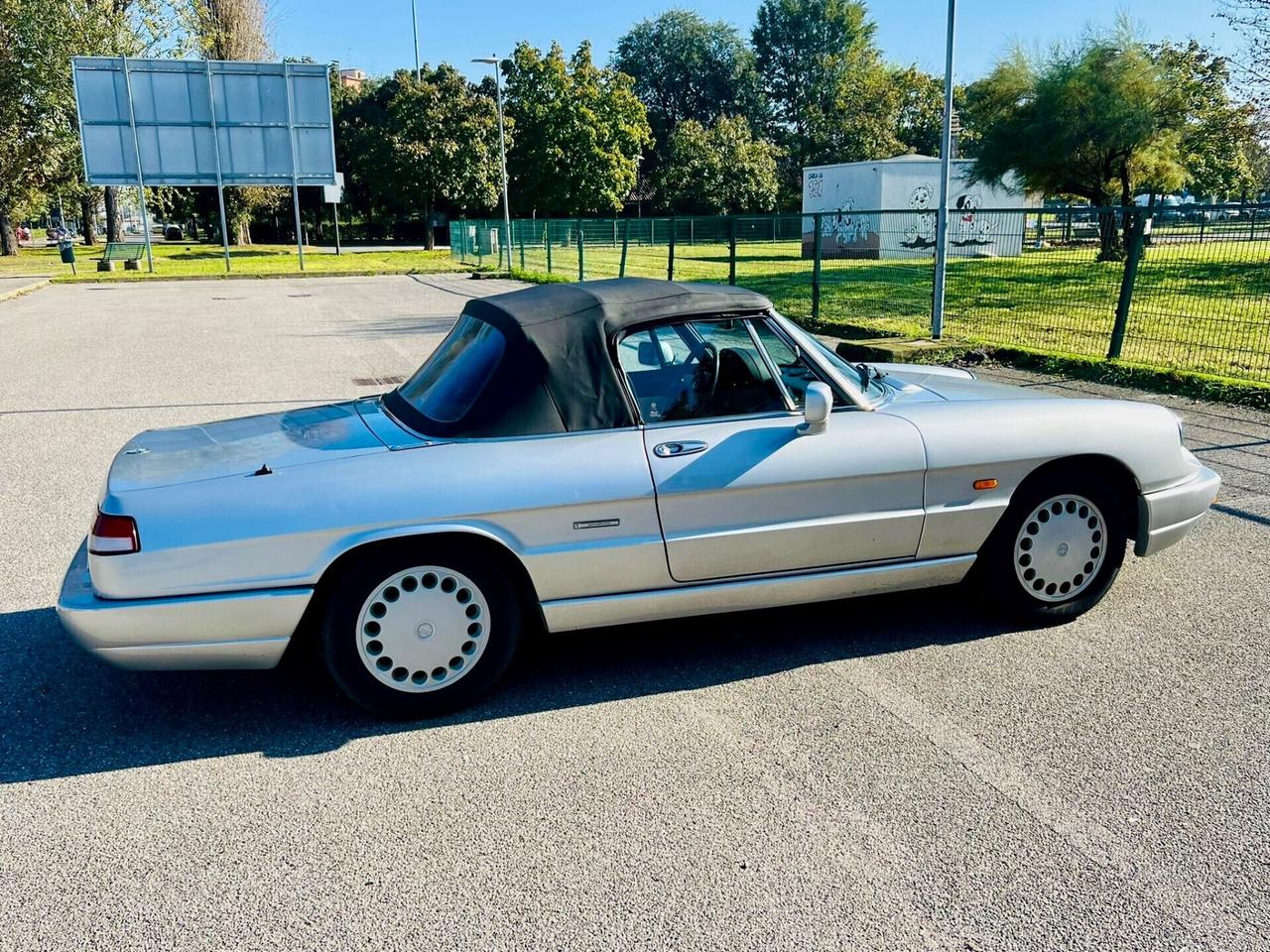 Alfa Romeo Spider Duetto 1.6 Carburatori