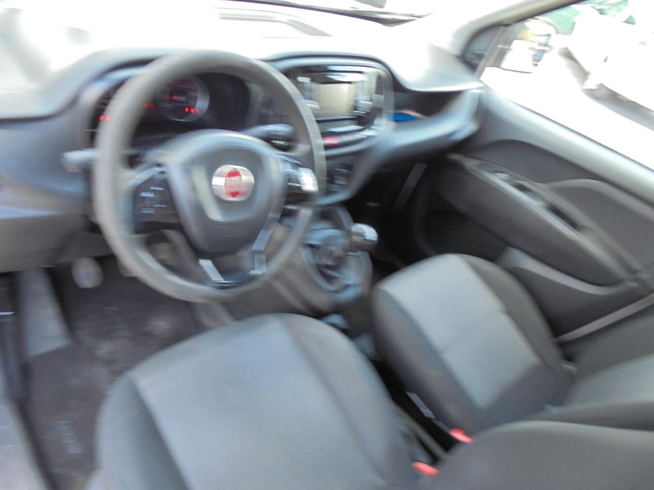 Fiat Doblò MAXI 1.4 T-Jet Natural Power PL-TN Cargo Maxi Lamierato SX