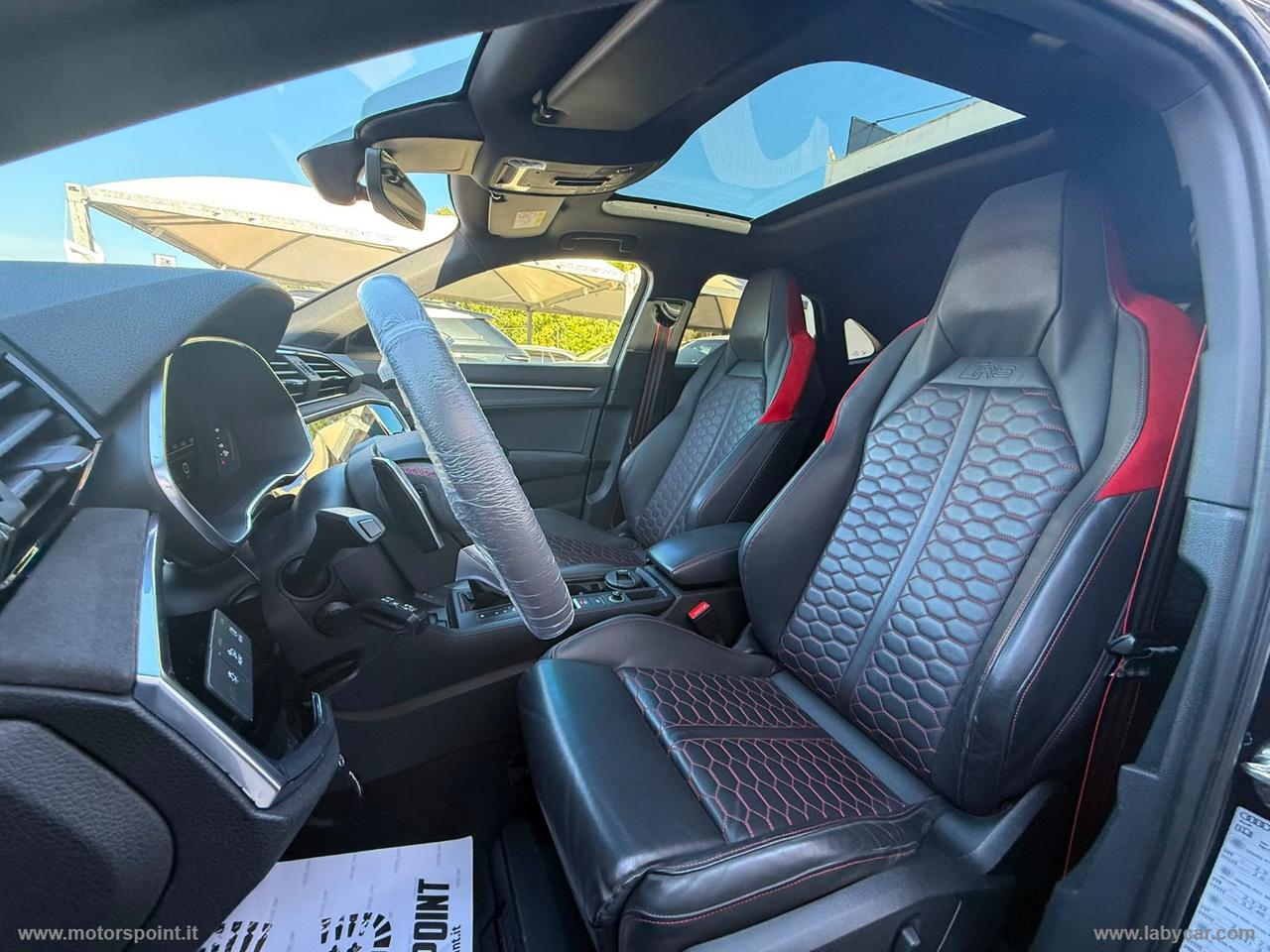 AUDI RS Q3 quattro S tronic