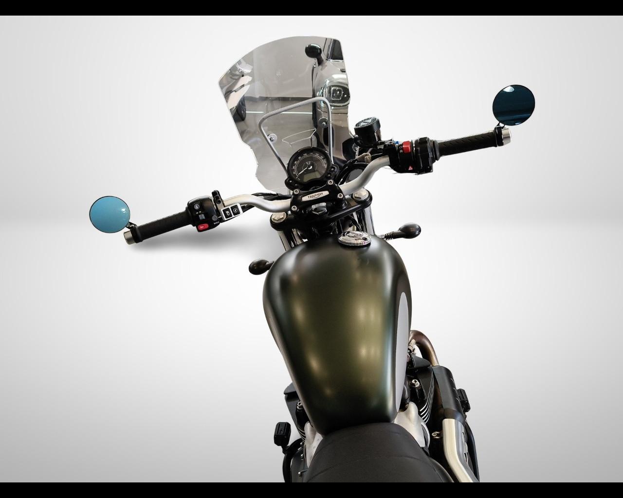 TRIUMPH Scrambler 900 - Chrome Edition