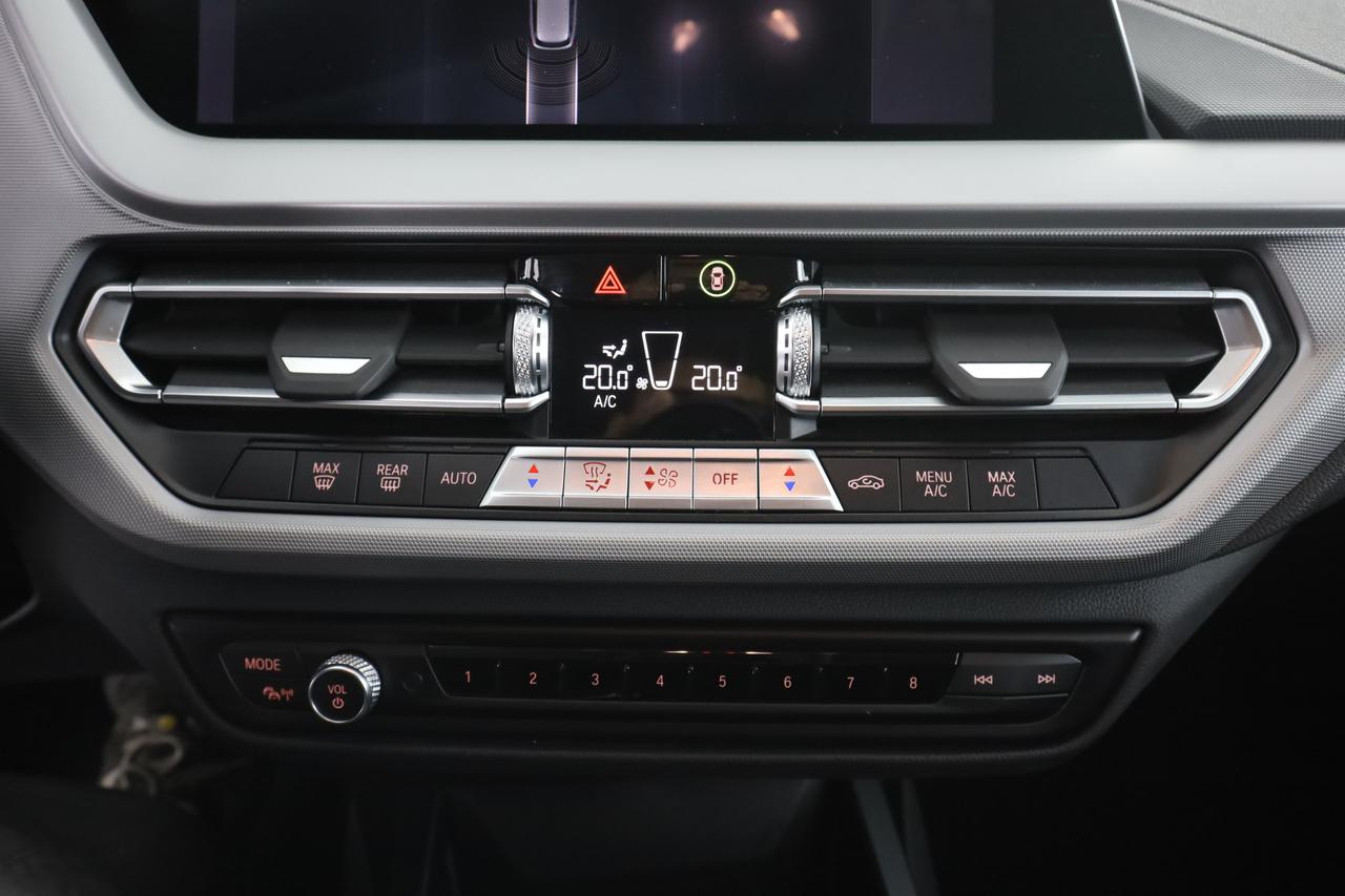 BMW Serie 1 (F40) 116d BUSINESS ADVANTAGE