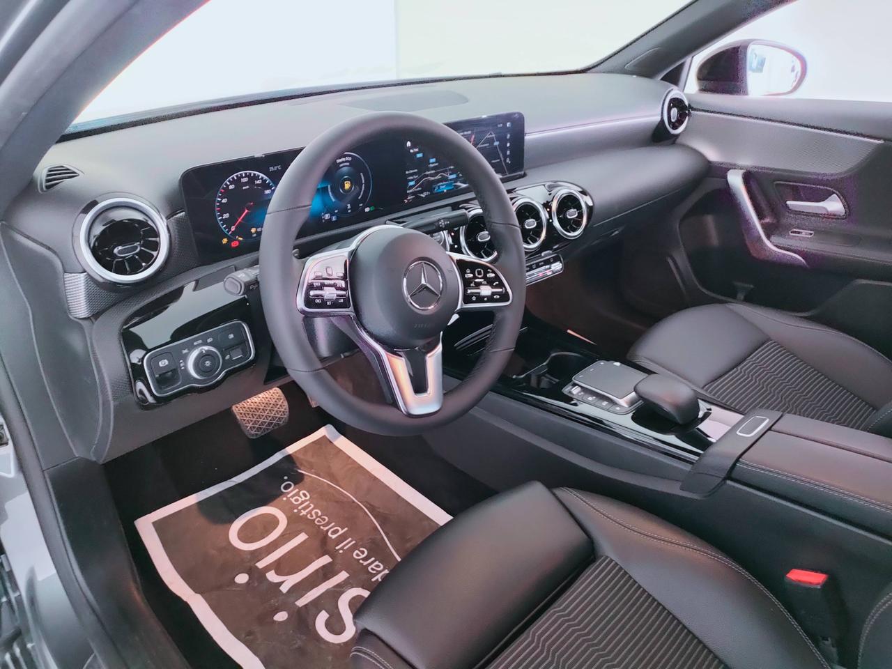 Mercedes-Benz Classe A - W177 2018 - A 180 d Sport Night edition auto