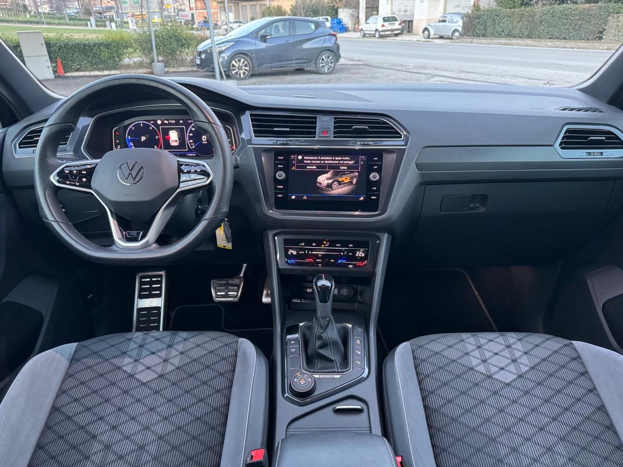 Volkswagen Tiguan 2.0 TDI 4MOTION R-Line