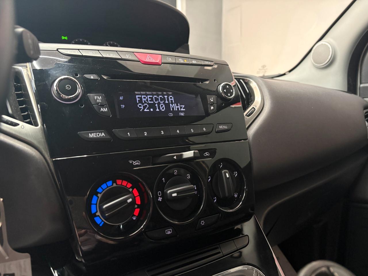Lancia Ypsilon 1.3 MJT 16V 95 CV 5 porte S&S Gold
