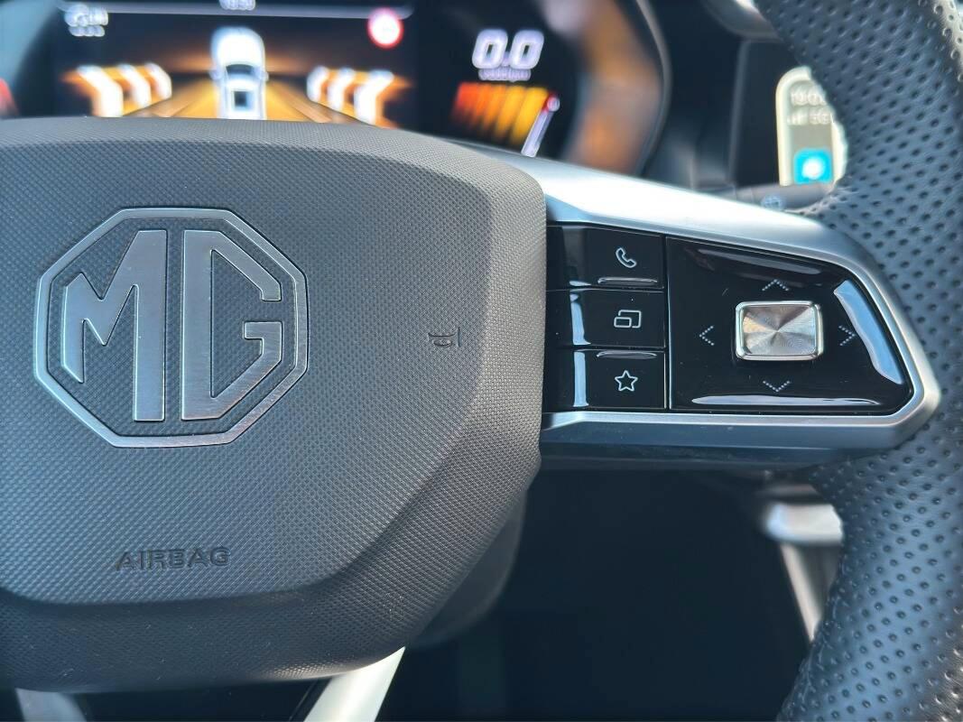 Mg ZS 1.5 hybrid+ Luxury AUTOM TELECAM 360 E CARPLAY