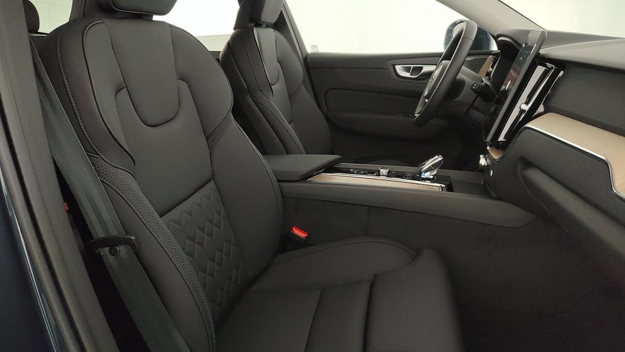 VOLVO XC60 2.0 t6 phev Plus Bright awd auto