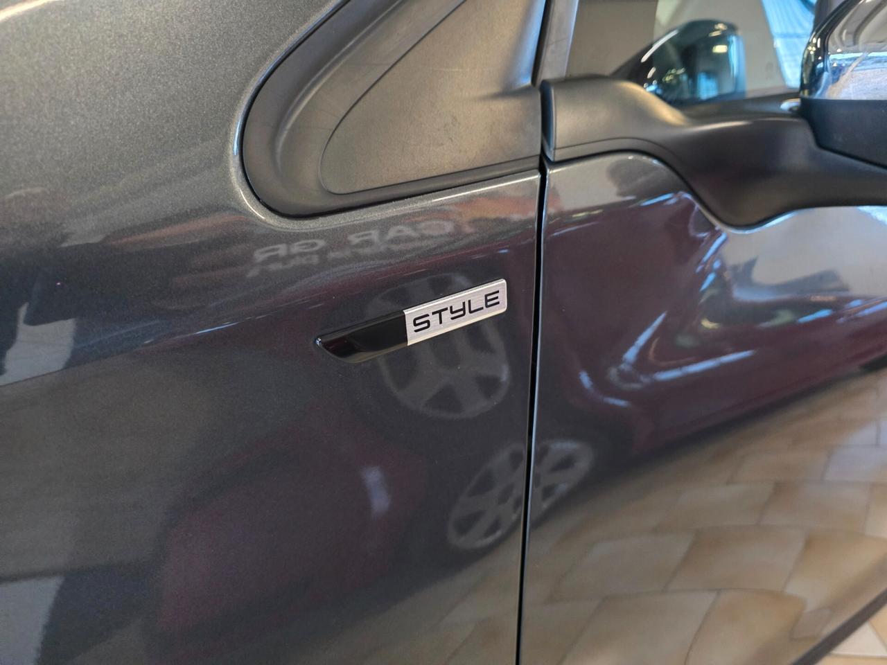 Peugeot 208 PureTech 82 5 porte Allure