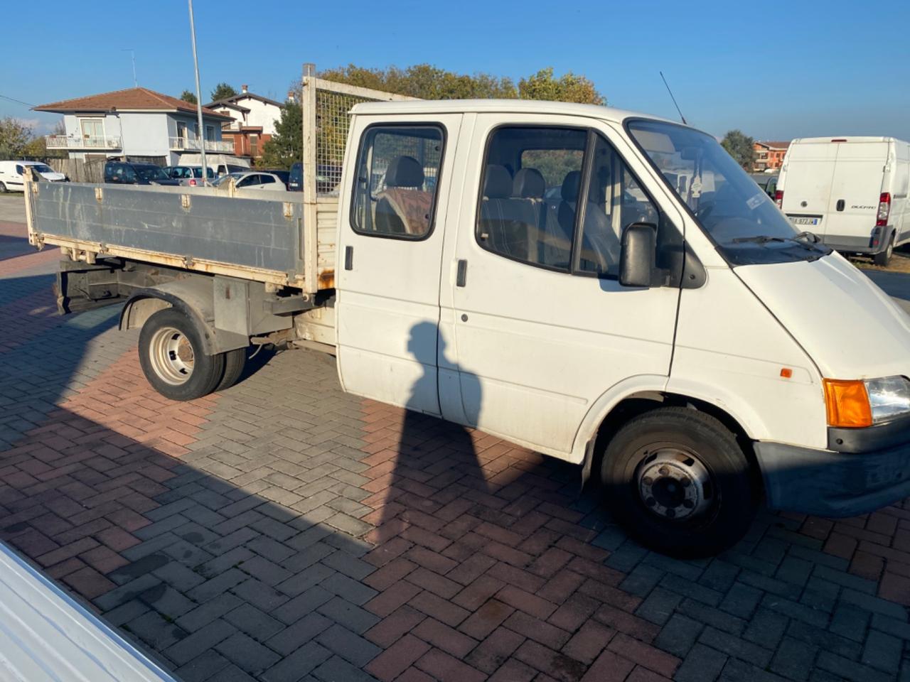 Ford Transit 2.5 d 6 posti ribaltabile 3 lati