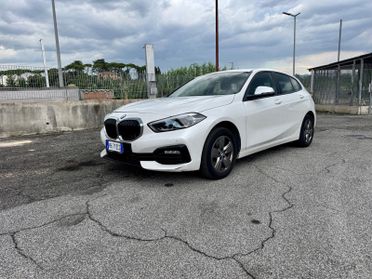 Bmw 116 116d 5p. Advantage
