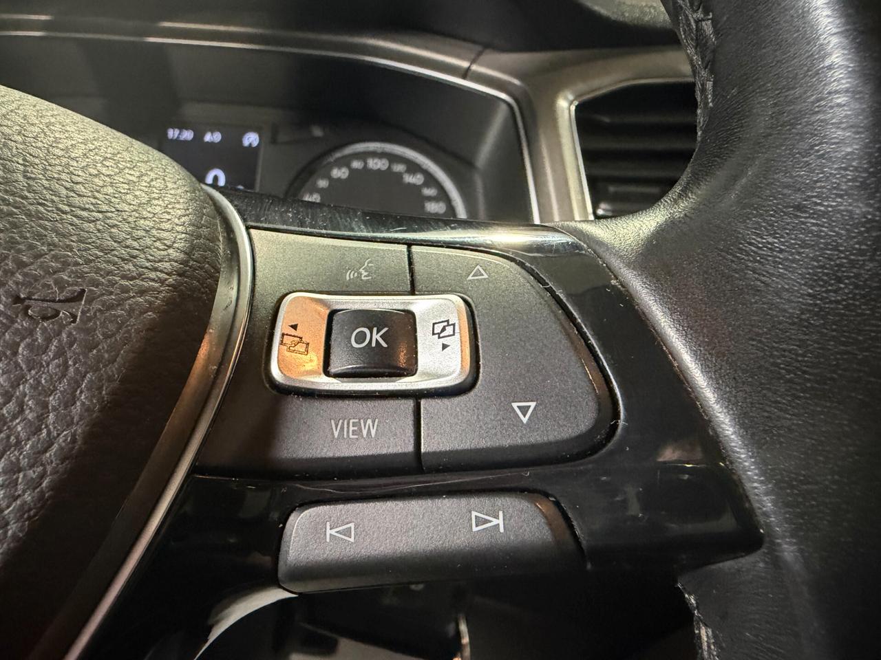 Volkswagen T-Roc 1.6 TDI SCR Business BlueMotion Technology