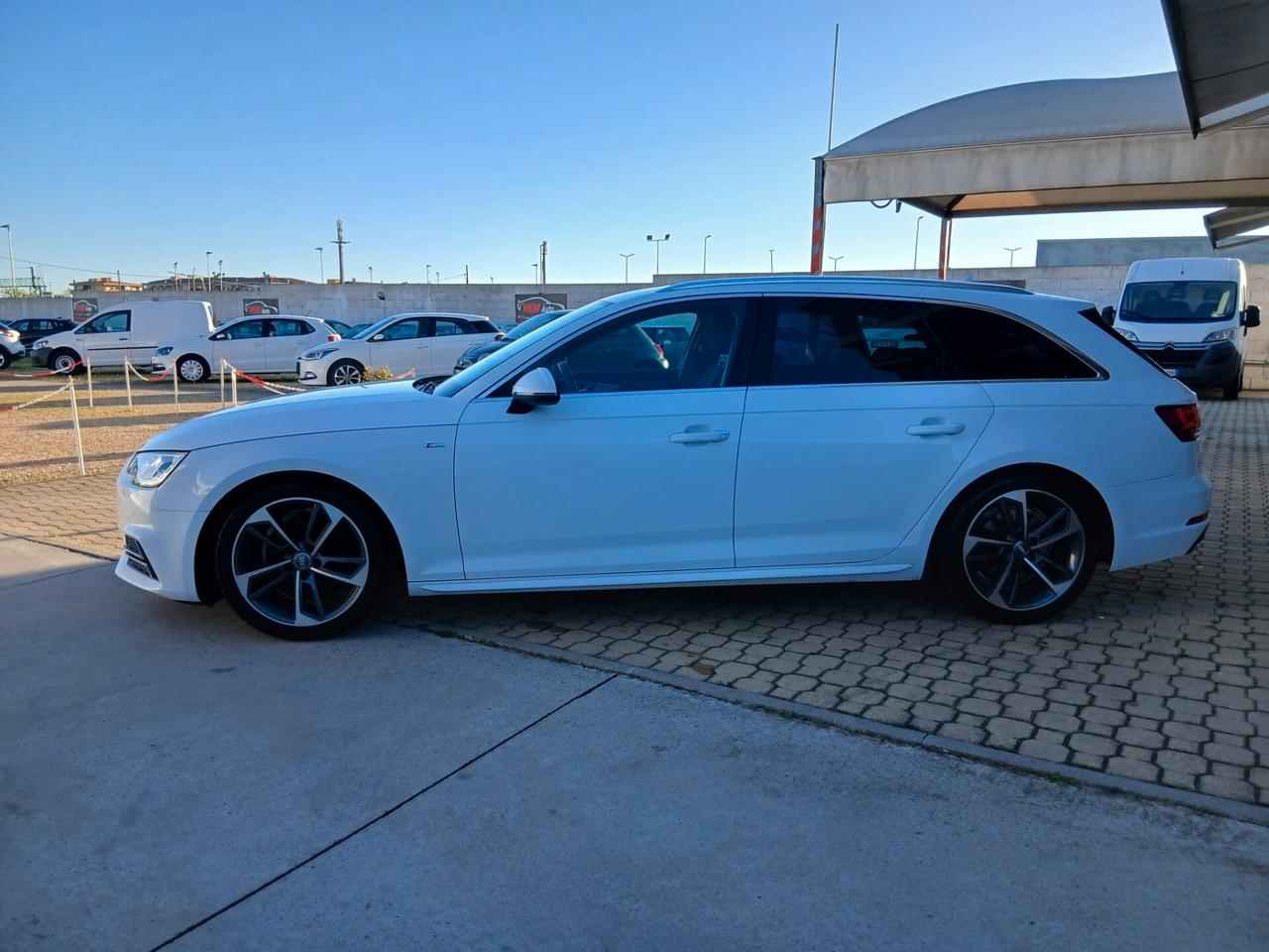 Audi A4 Avant 2.0 TDI 122 CV S tronic Business