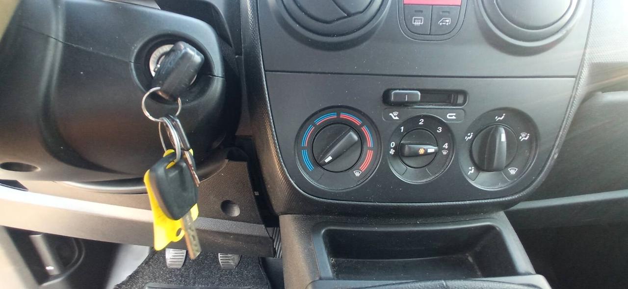 Peugeot Bipper HDi EURO 6 1 PROPRIETARIO