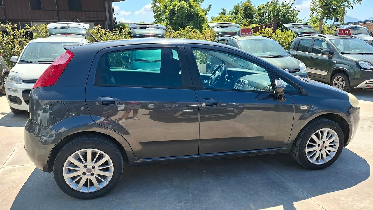Fiat Grande Punto 1.4 5 porte Dynamic Natural Power