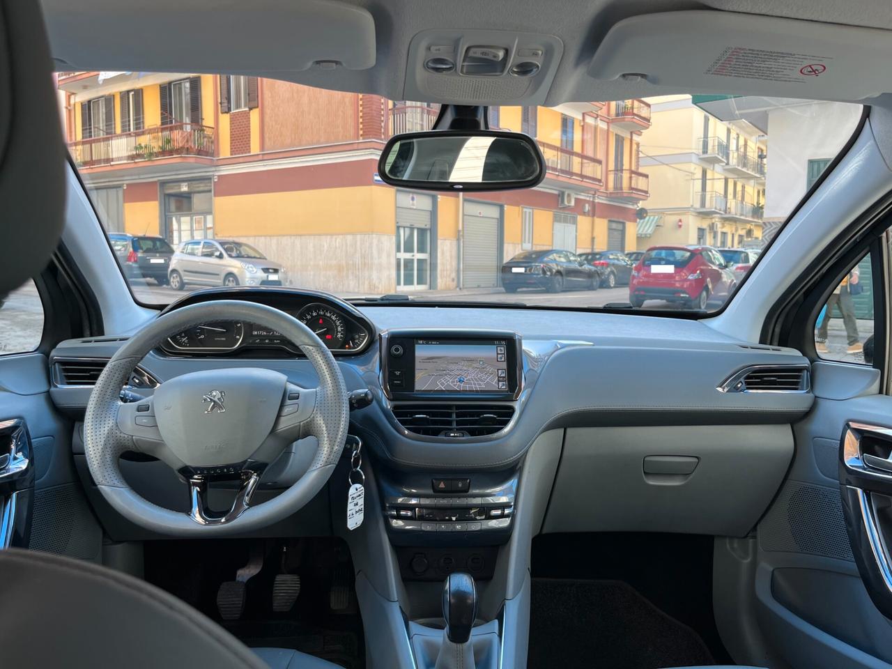 Peugeot 208 1.4 HDi 68 CV 5 porte Allure