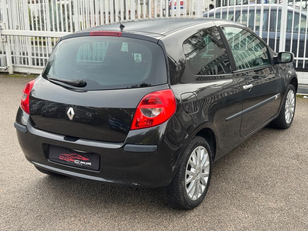 Renault Clio 1.2 16V 3 porte Le Iene