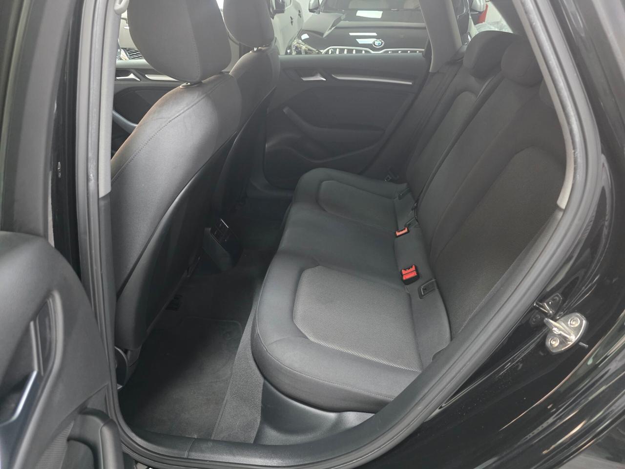 Audi A3 SPB 30 TDI S tronic line exterior admired