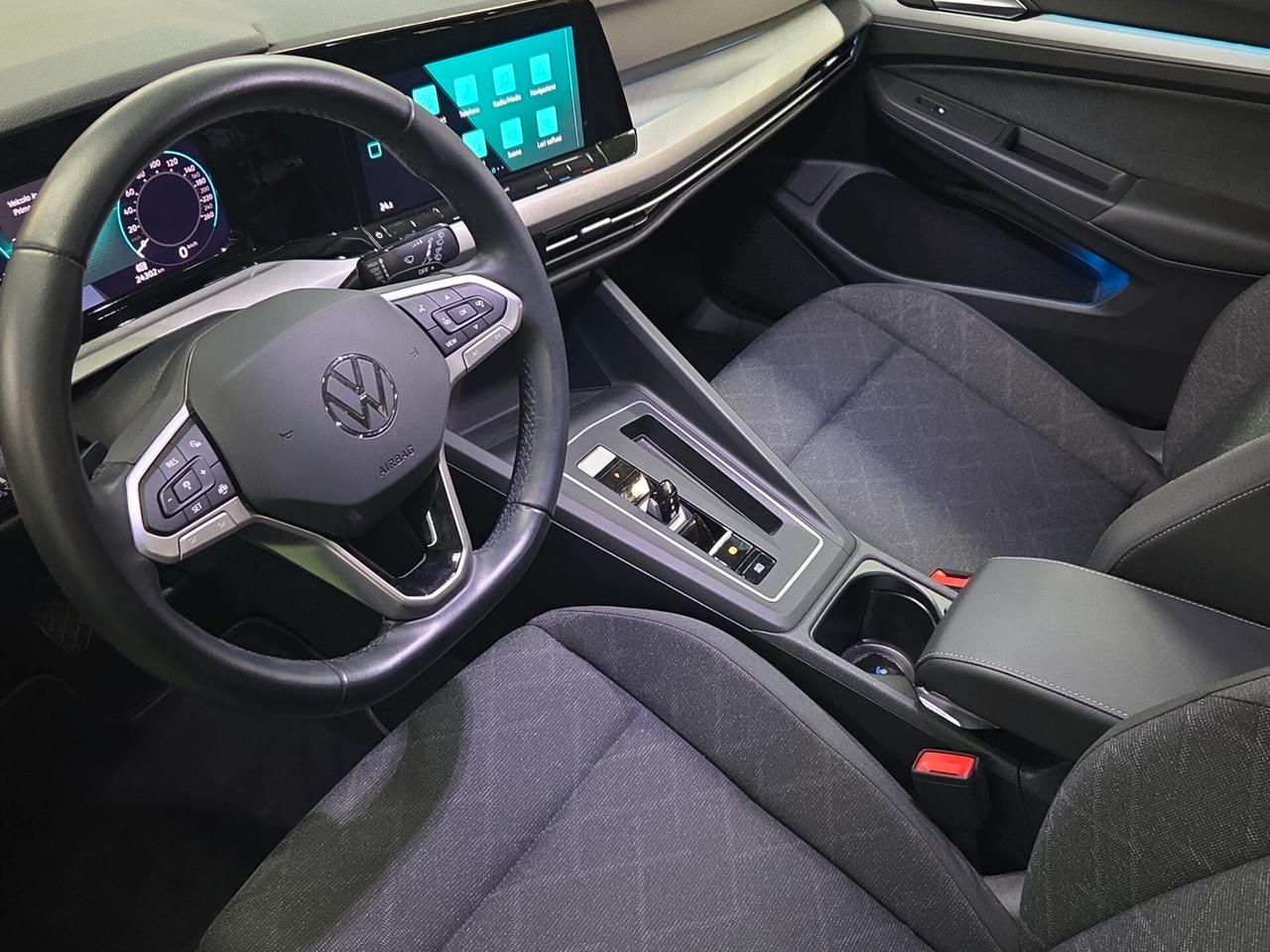 Volkswagen Golf 1.0 eTSI EVO DSG Life