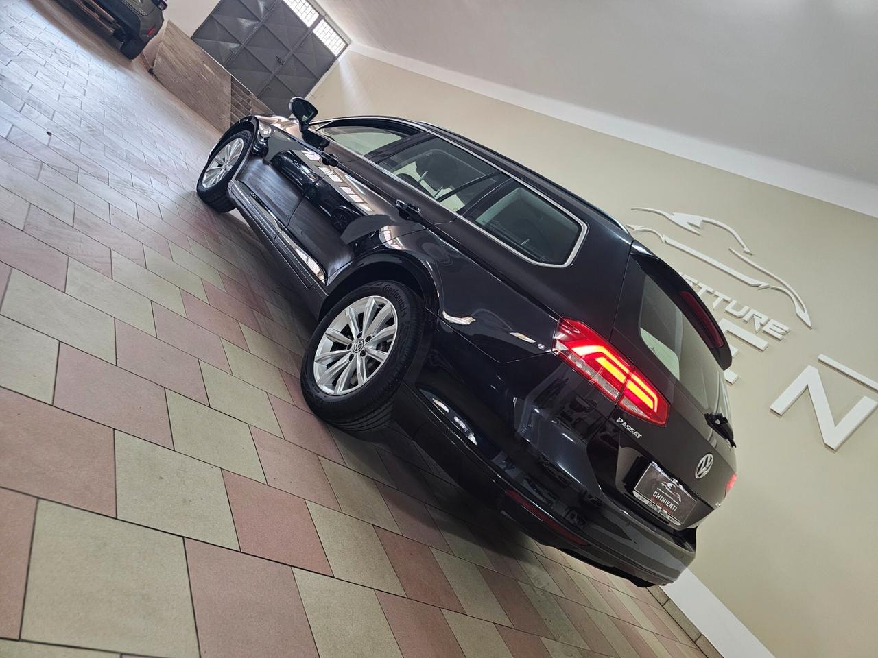 Volkswagen Passat Variant 1.6 TDI SCR DSG Business BMT