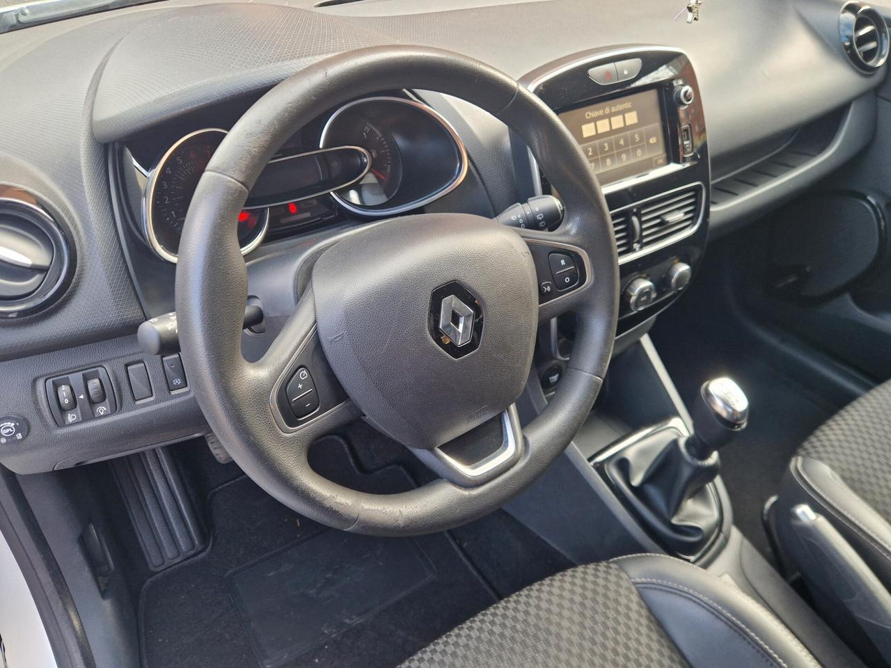 Renault Clio TCe 90cv GPL 5p Moschino Zen