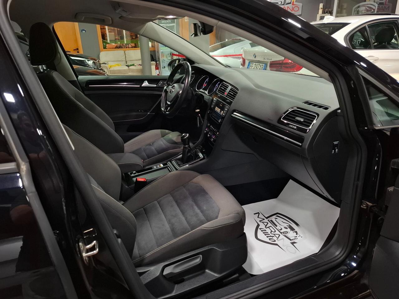Volkswagen Golf 1.6 TDI 110cv Neopatentato