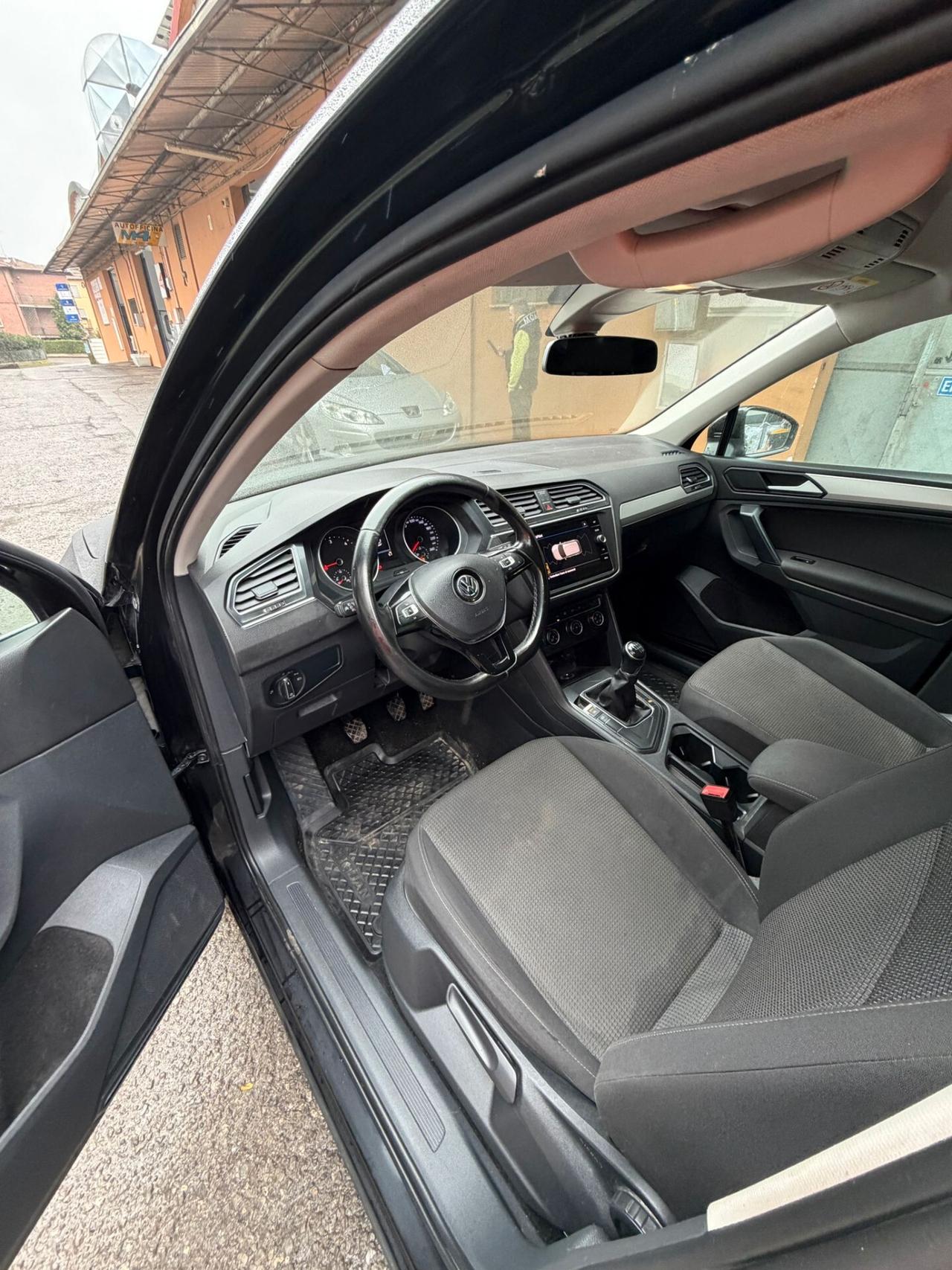 Volkswagen Tiguan 1.6 TDI SCR Urban BlueMotion Technology