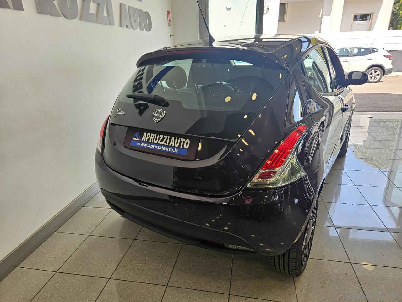 LANCIA Ypsilon 1.3 MJT 95 CV 5p. S&S Platinum