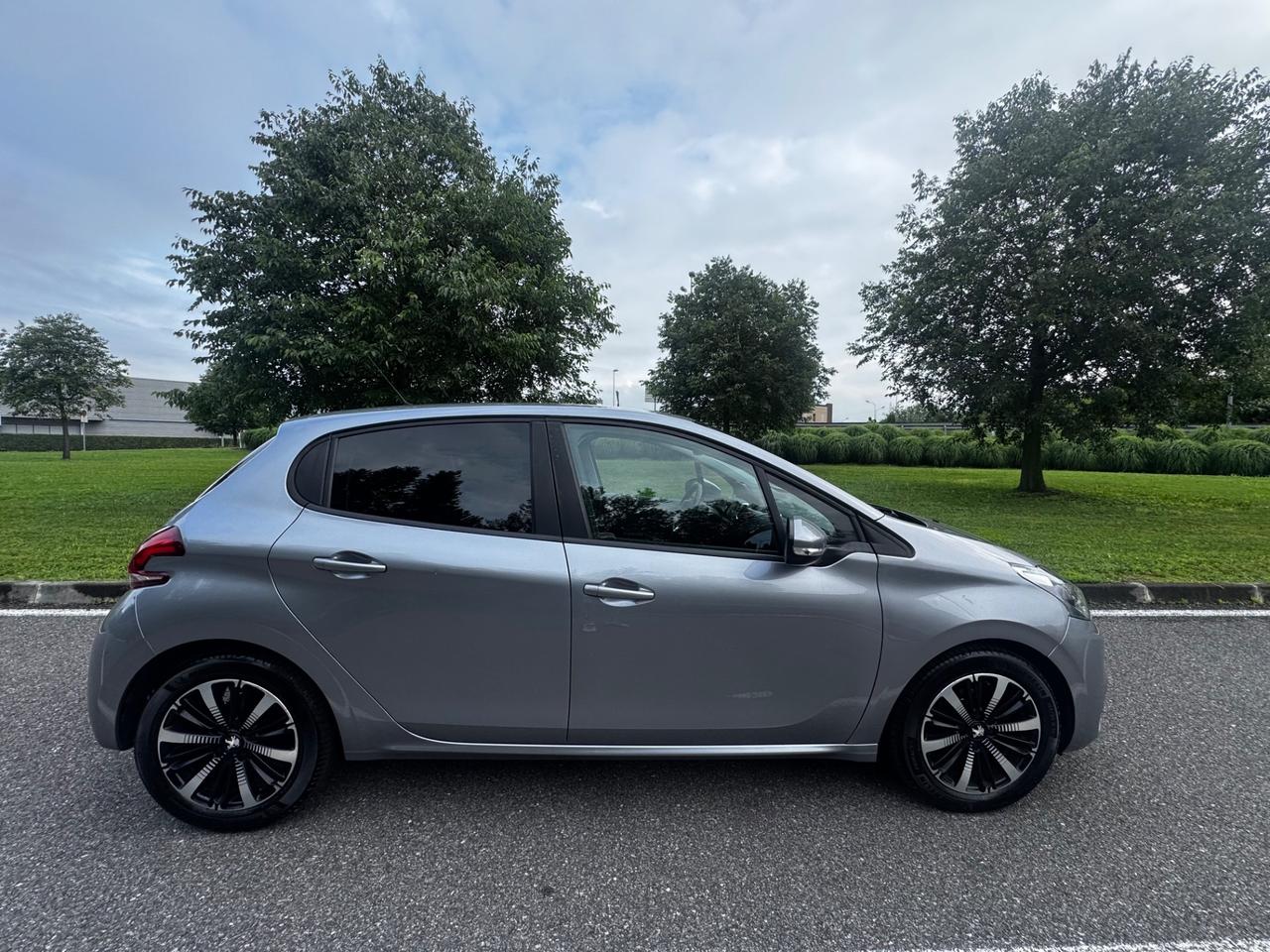 Peugeot 208 PureTech 82 5 porte Active