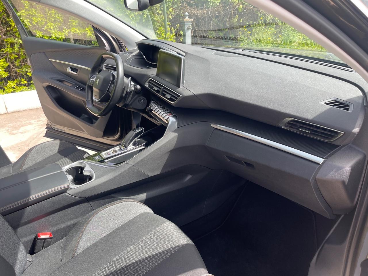 Peugeot 3008 BlueHDi 130 S&S Allure