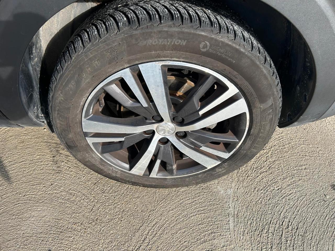 Peugeot 5008 BlueHDi 130 S&S EAT8 Allure Pack