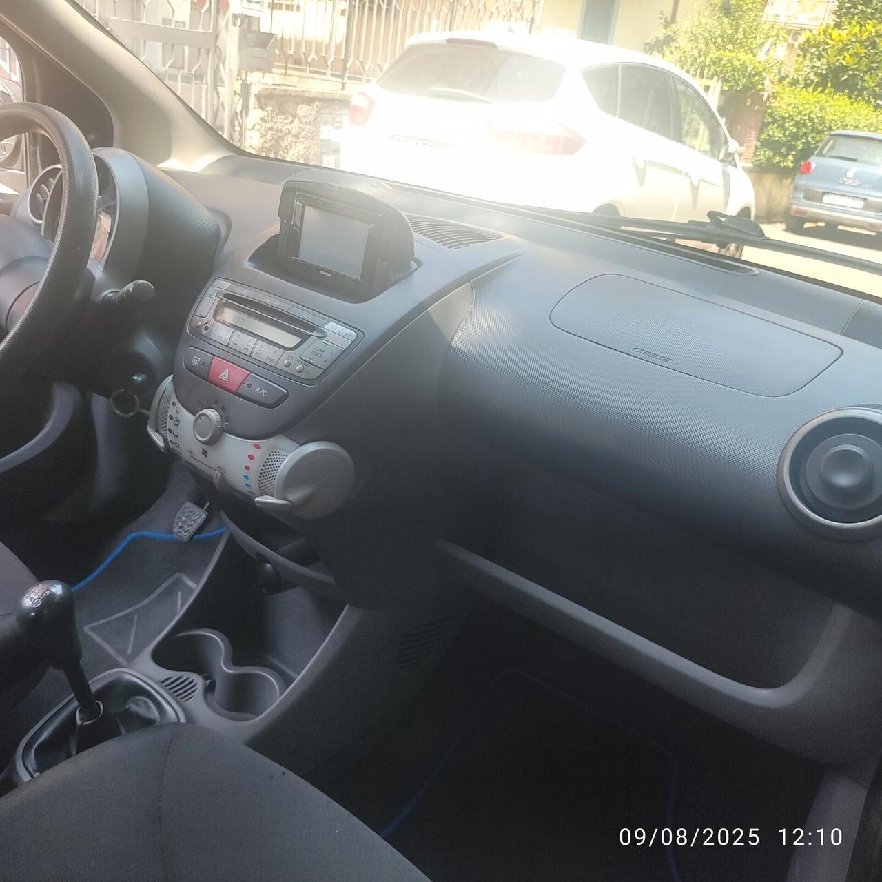 Toyota Aygo 1.0 12V VVT-i 3 porte Now Connect
