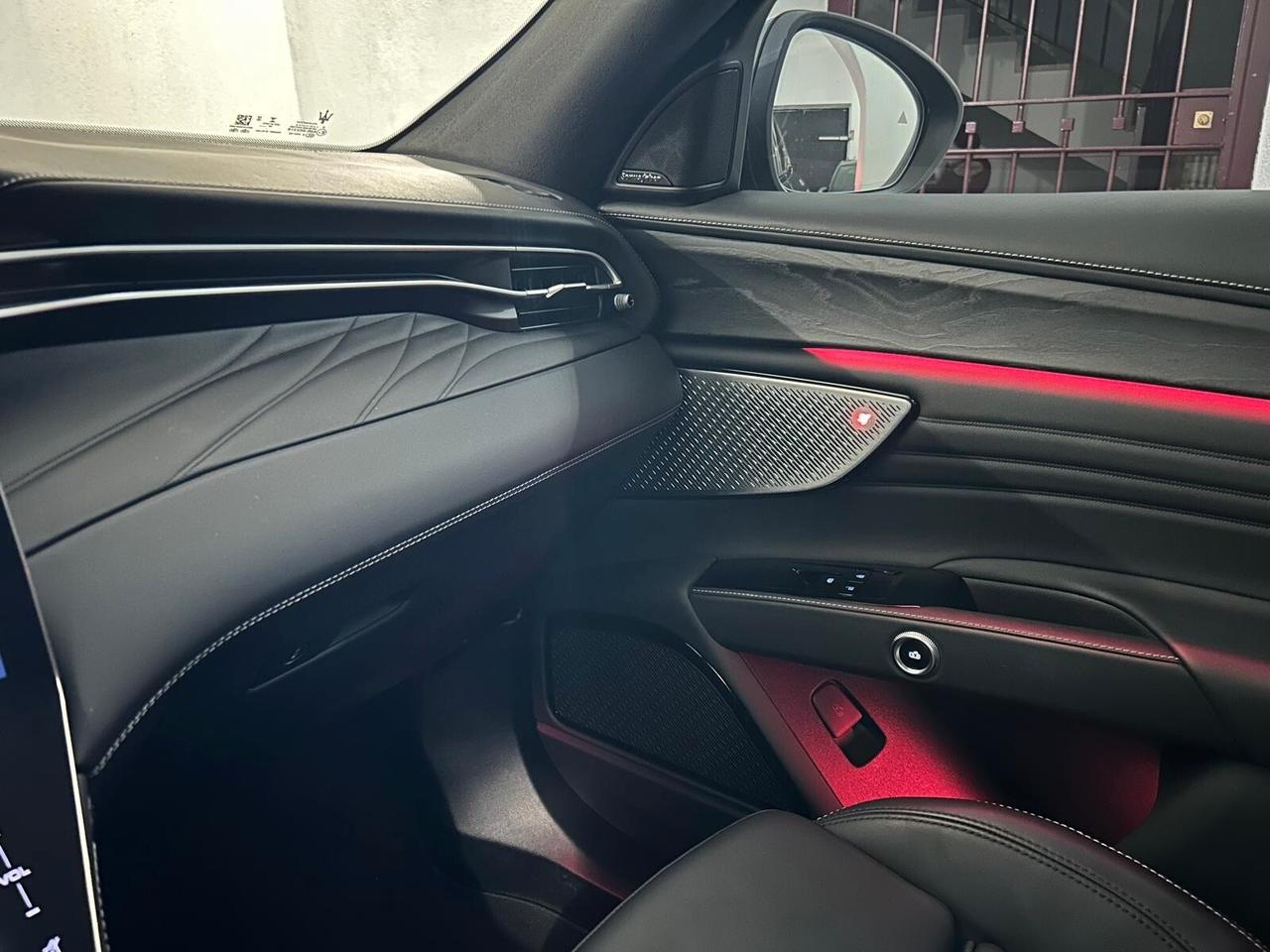 Maserati Grecale MODENA 330CV IVA ESPOSTA