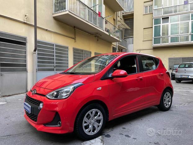 HYUNDAI i10 1.0 MPI Comfort OK NEO PATENTATI!!!