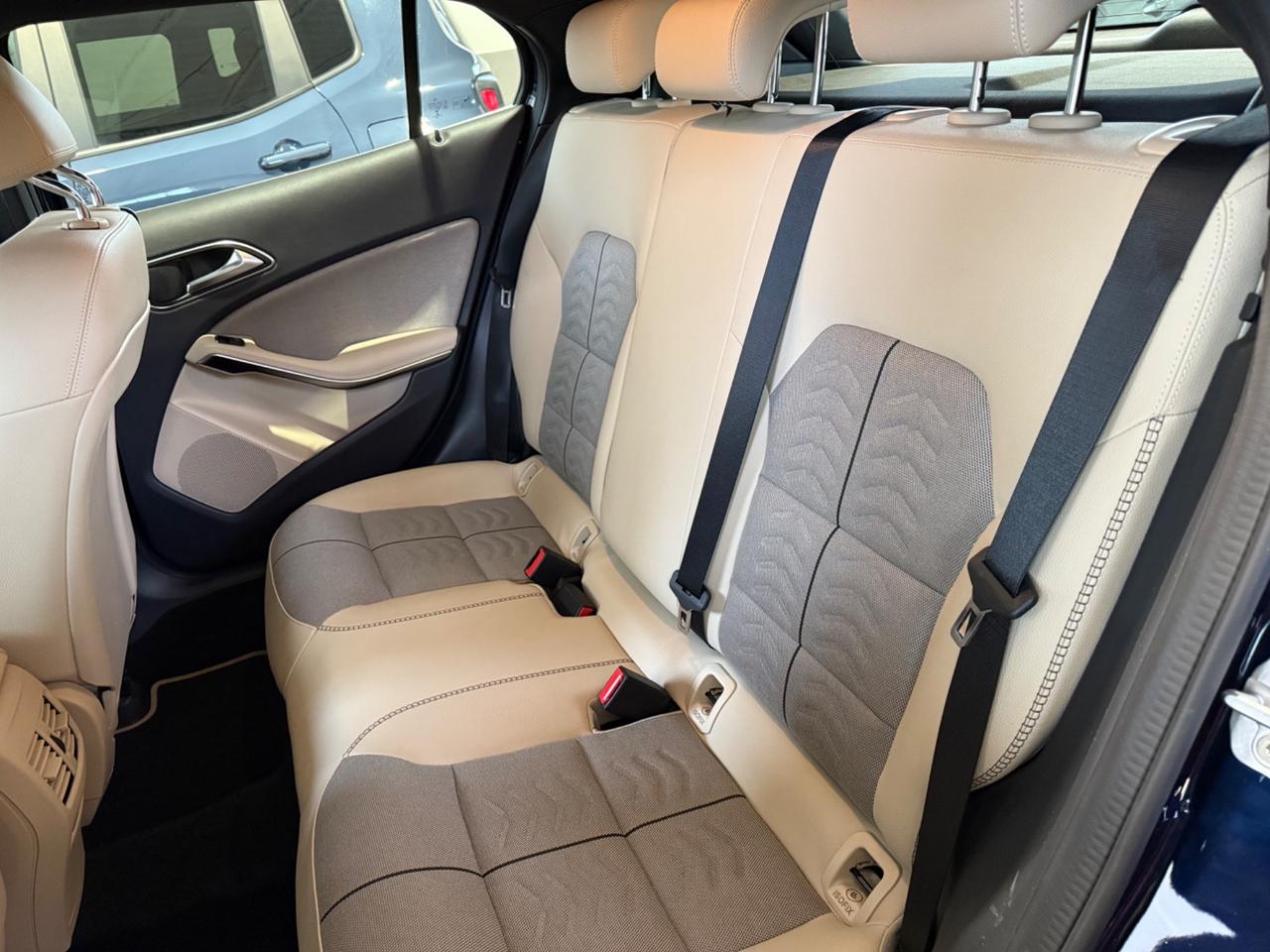 Mercedes-benz GLA 200 d Automatic Sport