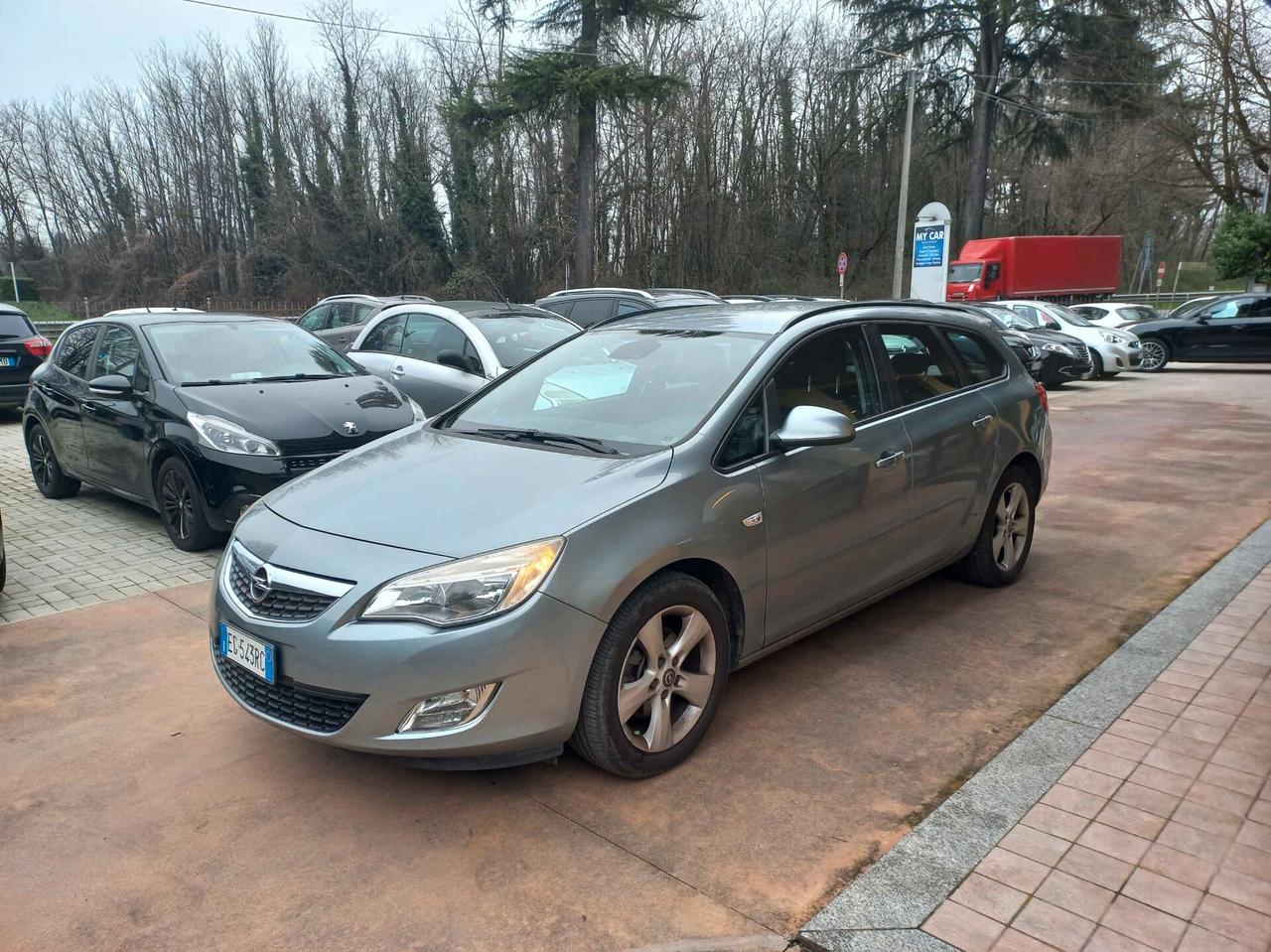 Opel Astra 1.7 CDTI 110CV Sports Tourer Cosmo