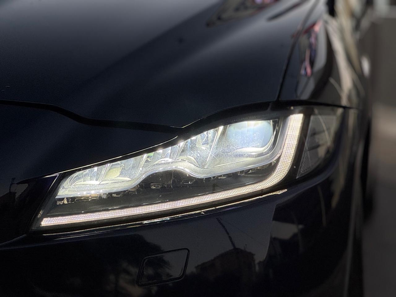 JAGUAR F-PACE 20D 180 CV R-SPORT STRAFULL TETTO IVA R20