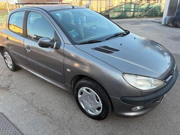 Peugeot 206 1.1 5p. XT