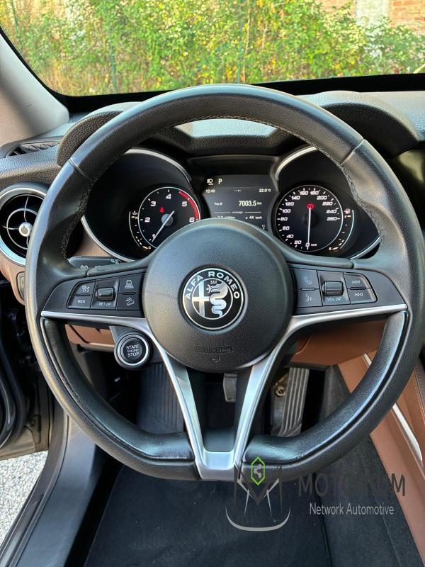 Alfa Romeo Stelvio 2.2 Turbodiesel 190 CV AT8 RW SUPER