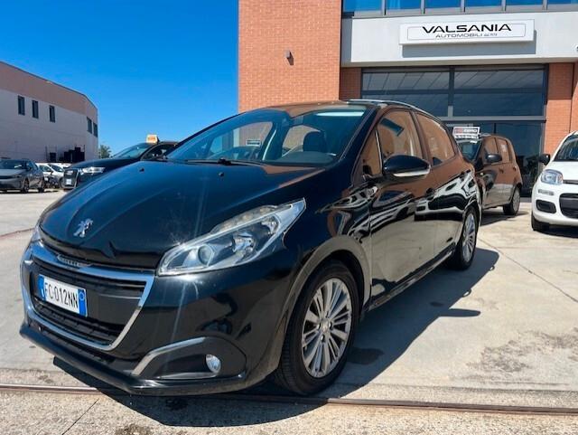 Peugeot 208 PureTech 82 5 porte Allure