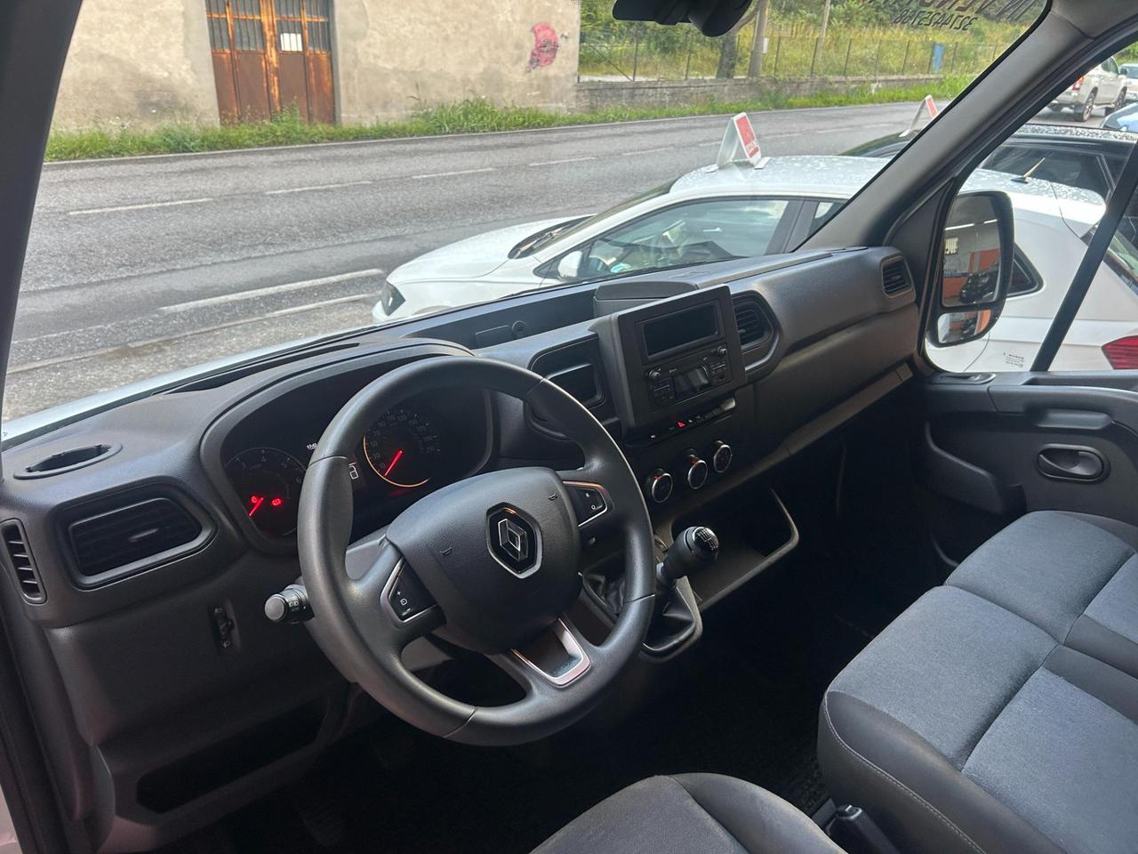 RENAULT Master master T35 2.3 dci 135cv L3H2 Ice Plus