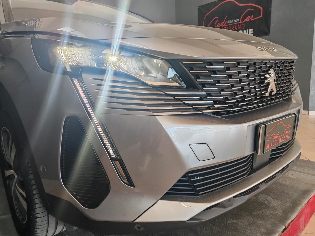 Peugeot 3008 BlueHDi 130 S&S EAT8 Allure
